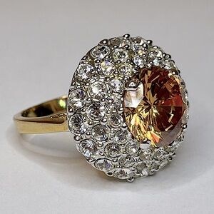 Citrine and Rhinestone Ring in 18 KGE Gold
